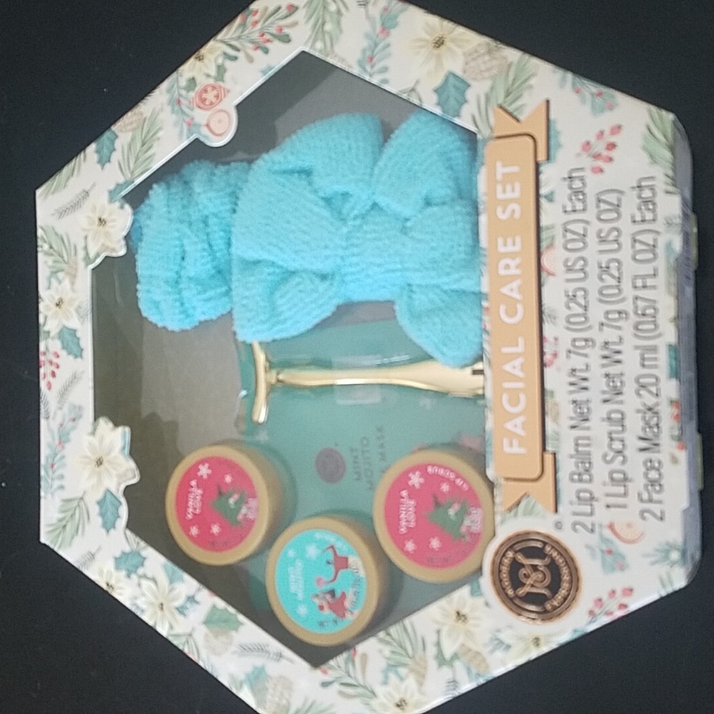 Facial Care Set 2 lip balm 1 lip scrub mask mask massager and headband set